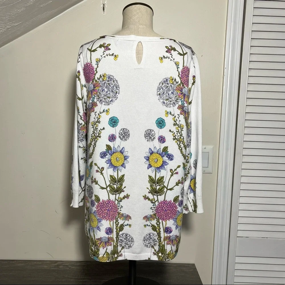 NWOT Joseph A. Floral Long Sleeve Lightweight Sweater, Size L - Picture 3 of 11